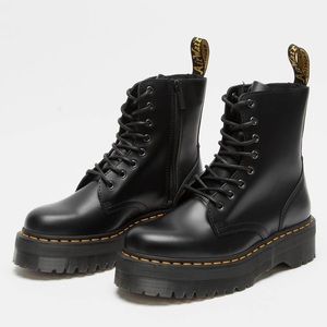 Jadon black platform Dr. Martens